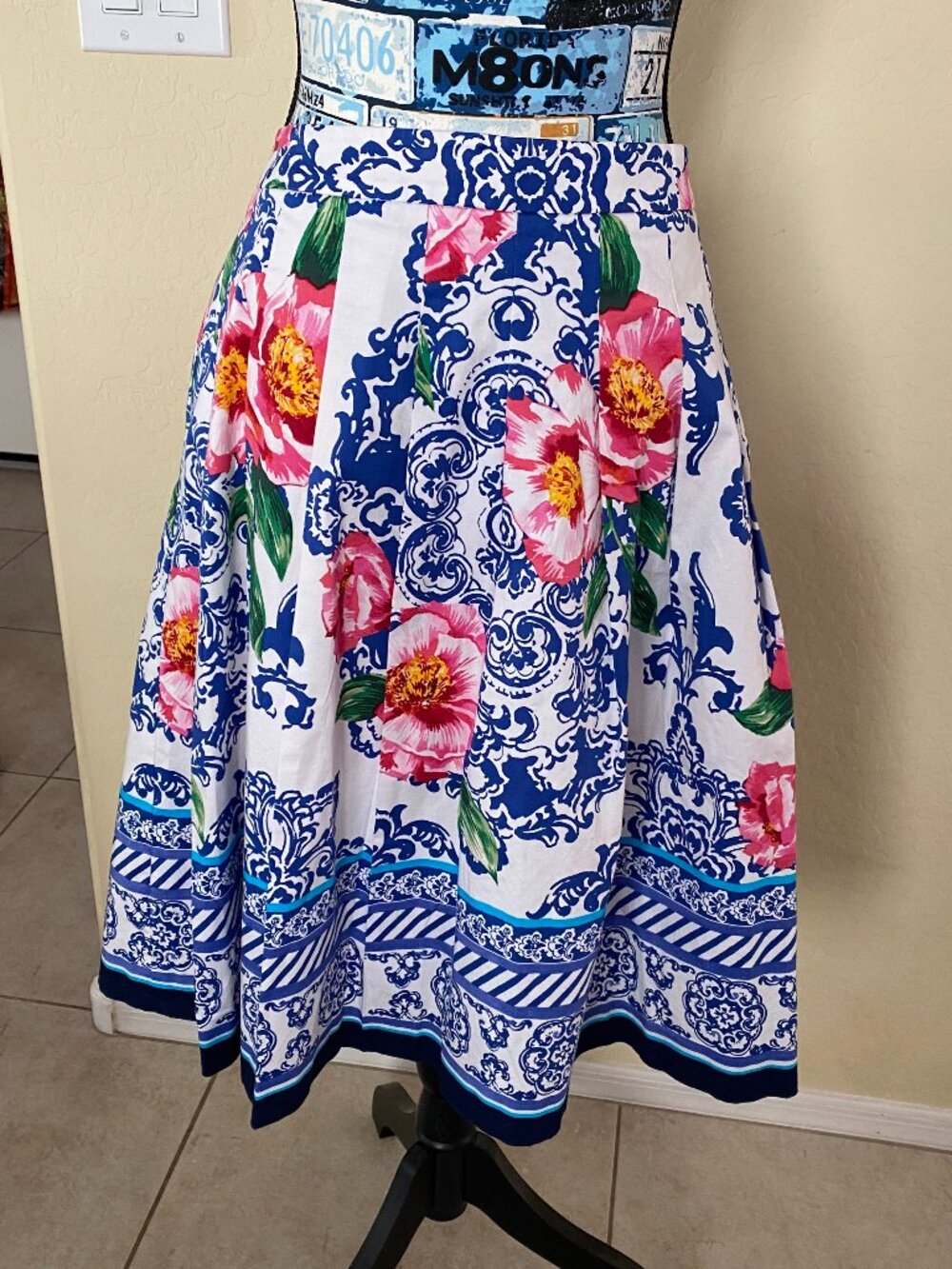 Talbots floral pleated skirt NWOT sz 12
